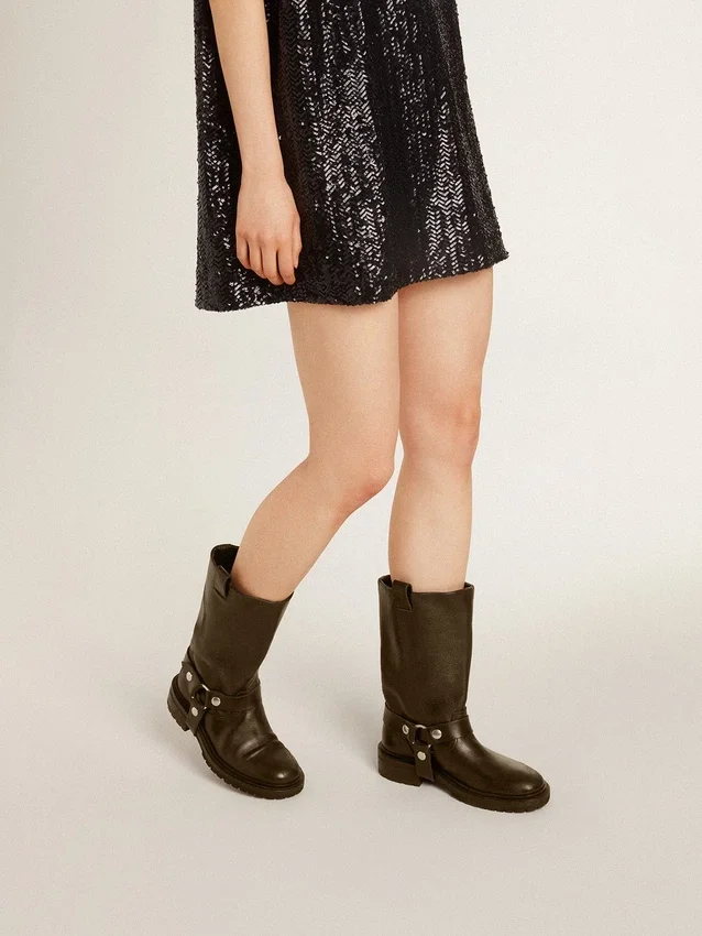 Kurt-Stiefel aus schwarzem Leder mit silberner Schnalle