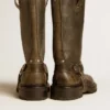 Kurt-Stiefel aus schwarzem Leder mit silberner Schnalle
