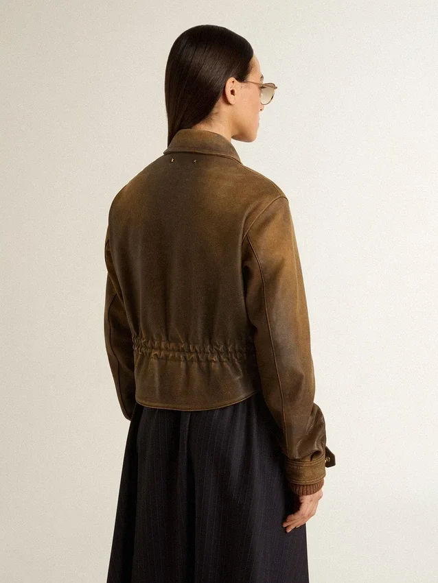 Kurze braune Leder-Bikerjacke für Damen mit Reissverschluss
