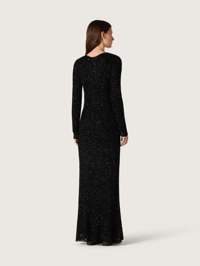 Langes Damenkleid aus schwarzem Mesh mit schwarzen Pailletten