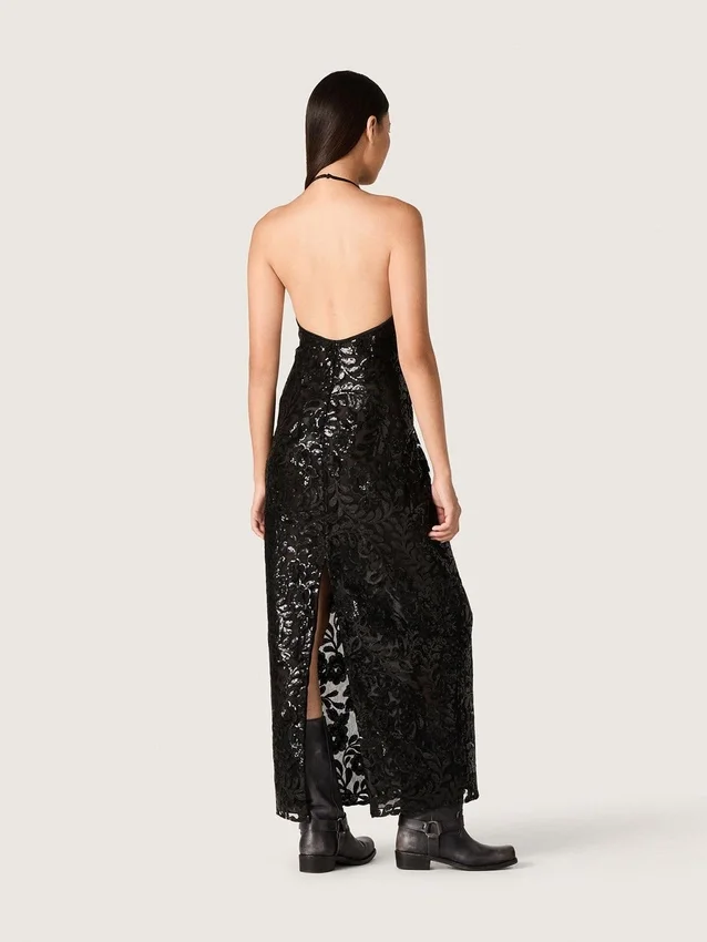 Langes Damenkleid aus Tüll mit Blumenstickerei aus schwarzen Pailletten