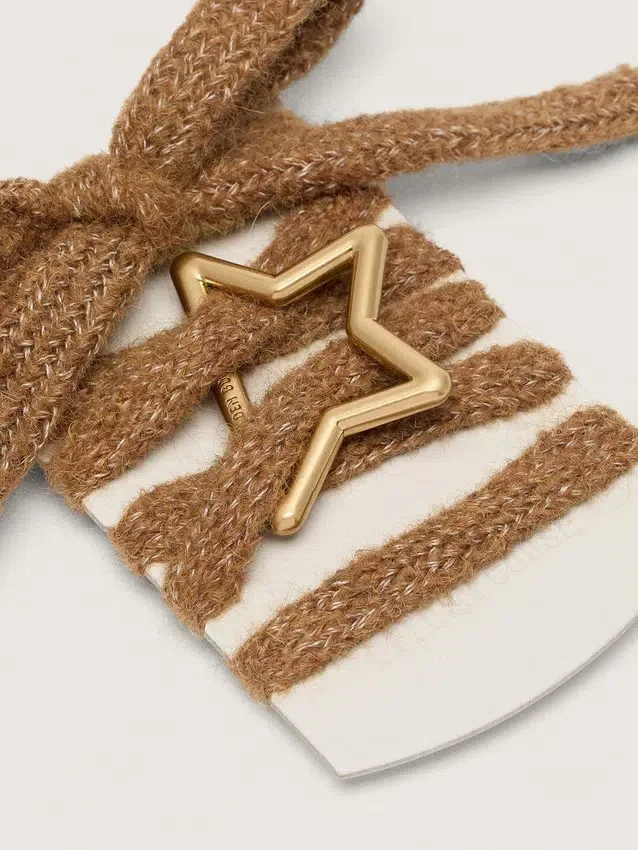 «Lederwaren» – braune Wollschnürsenkel mit goldenem, sternförmigem Karabinerhaken