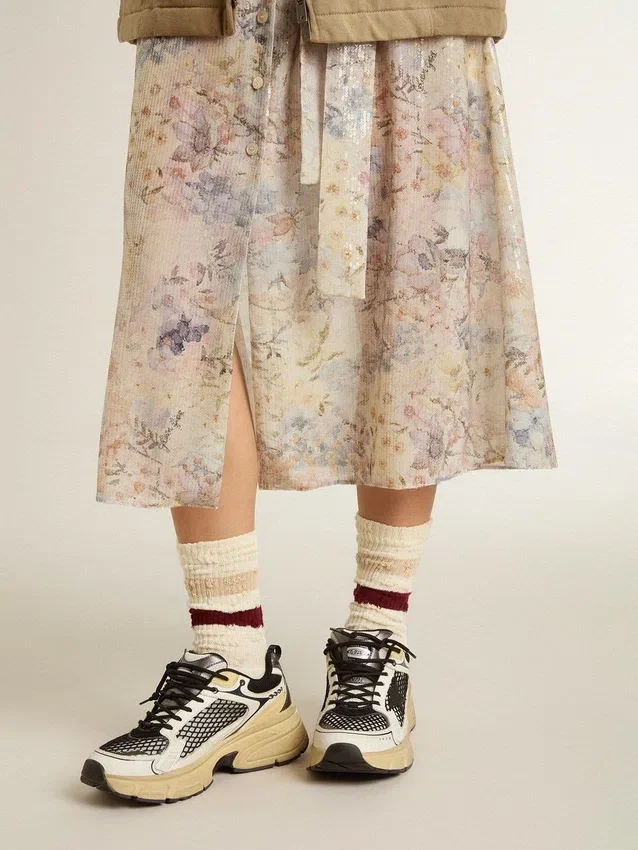 Lightstar für Damen aus weissem Leder und schwarzem Mesh mit schwarzem TPU-Stern