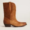 Low Wish Star-Stiefel aus cognacfarbenem Wildleder mit eingearbeitetem Stern