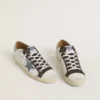 LTD Super-Star für Damen mit hellblauem Stern aus Wildleder und hellblauer Fersenlasche aus Canvas