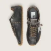 Herren-Sneaker «Marathon Speed» mit schwarzem Lederobermaterial und silbernem Stern