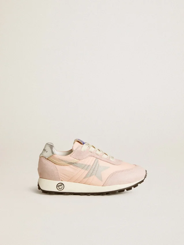 Marathon Young aus rosa Nylon mit aufgedrucktem Stern und Lederlasche an der Ferse