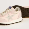 Marathon Young aus rosa Nylon mit aufgedrucktem Stern und Lederlasche an der Ferse