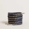 Marineblaue Schnürsenkel mit kontrastierenden goldenen Sternen