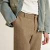 Massgeschneiderte Hose aus sandfarbener Leinenmischung mit Chevron-Muster
