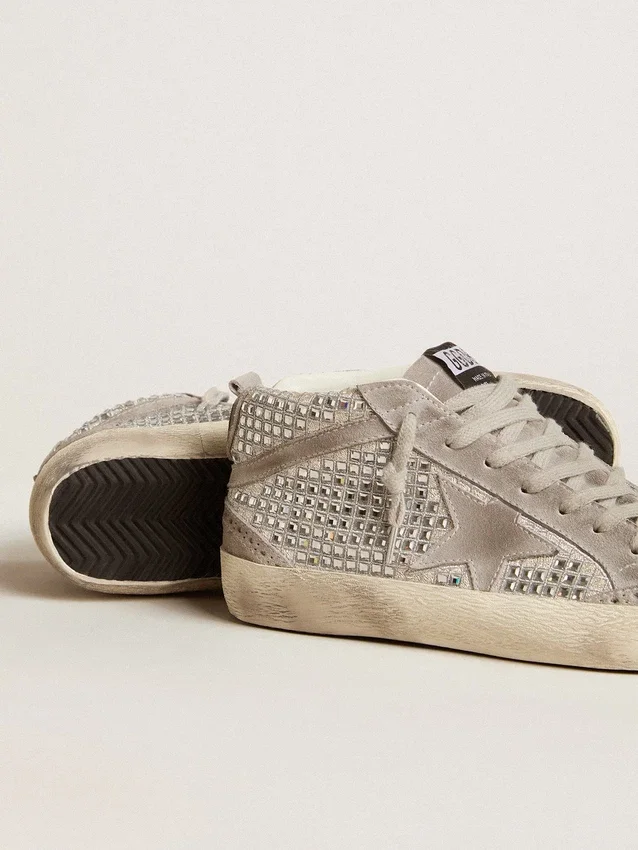 Mid Star aus silbernem Wildleder mit Swarovski-Kristallen und Wildlederstern