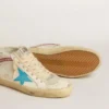 Mid Star für Damen aus Leder mit hellblauem Stern und fuchsiafarbenem Wildleder-Akzent mit platinfarbenen Nieten