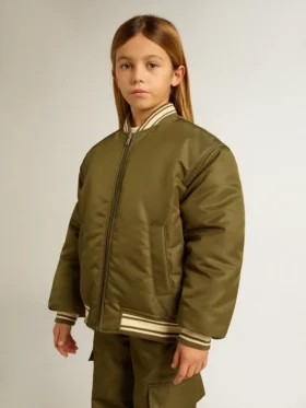 Militärgrüne Nylon-Bomberjacke für Kinder mit Schriftzug auf dem Rücken