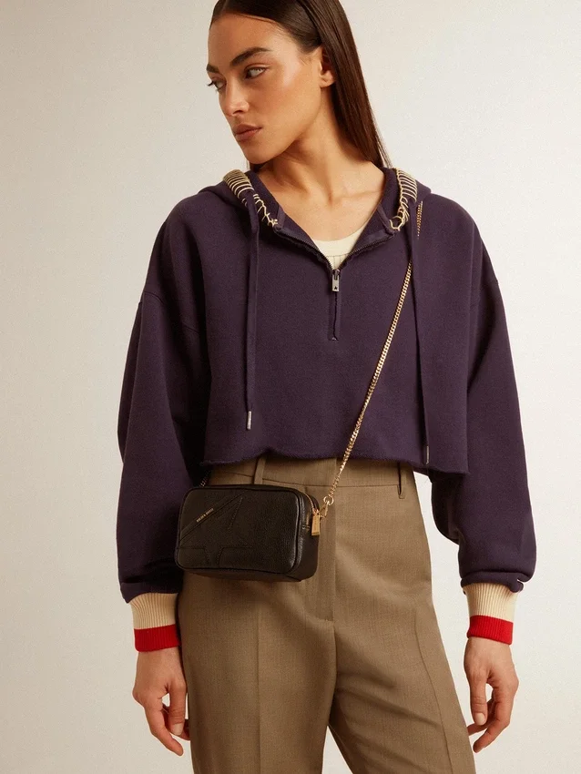 Mini Star Bag aus schwarzem Leder mit Ton-in-Ton-Stern