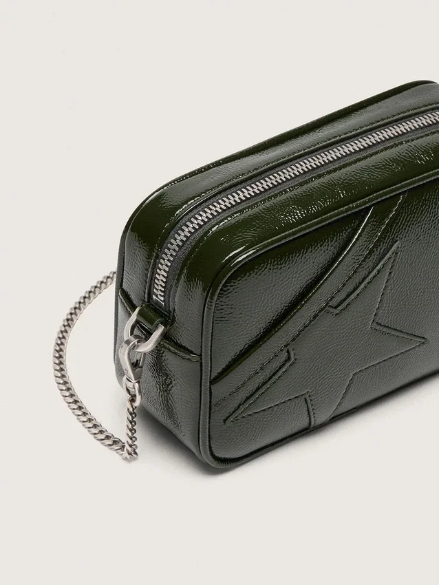 Mini Star Bag aus schwarzem Leder mit Ton-in-Ton-Stern