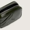 Mini Star Bag aus schwarzem Leder mit Ton-in-Ton-Stern