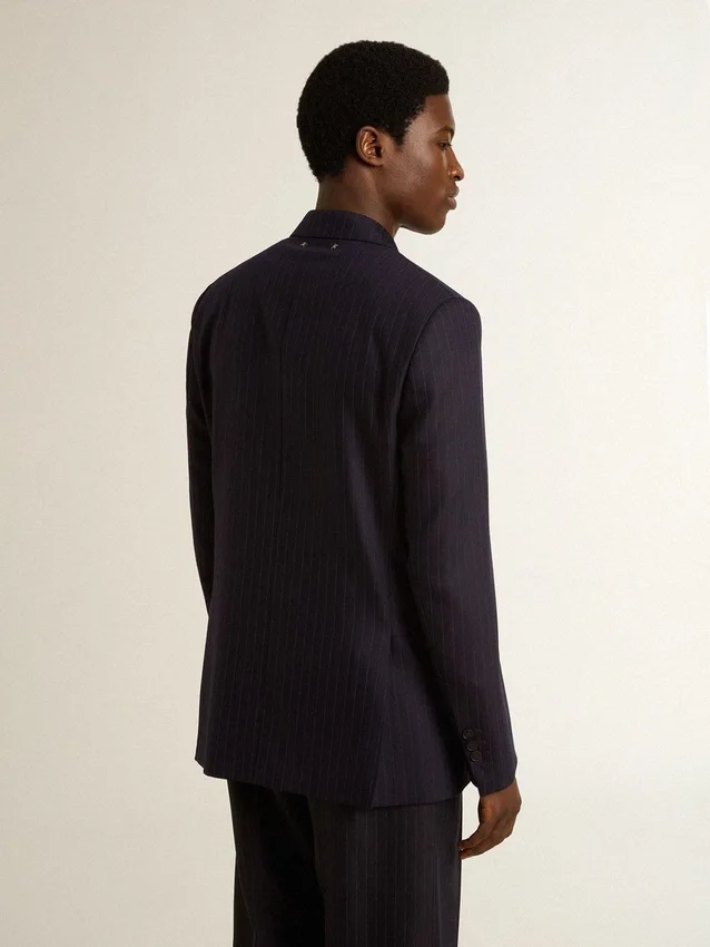 Mitternachtsblauer Herren-Blazer aus Wolle mit Zweireiher-Schliessung