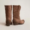 Niedrige Damenstiefel aus dunkelbraunem, gewaschenem Wildleder