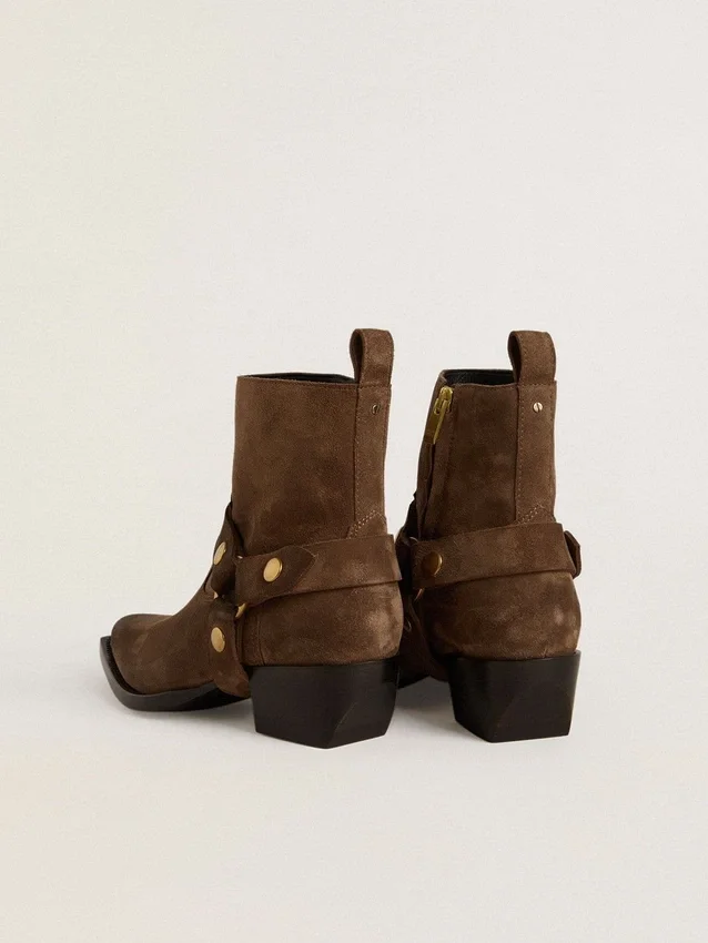 Niedrige Debbie-Stiefel aus taubengrauem Wildleder mit abnehmbarer Schnalle