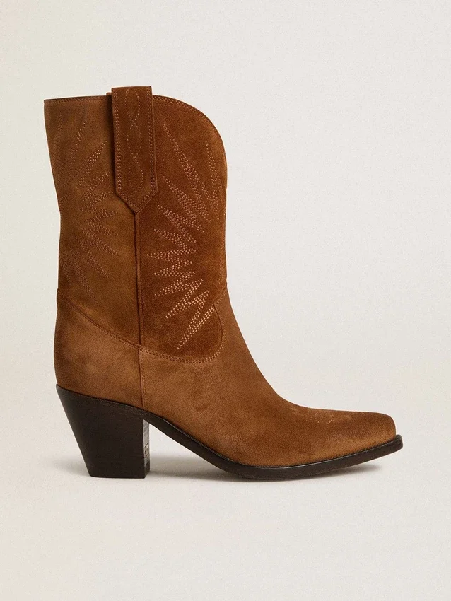 Niedrige «Wish Star»-Stiefel aus cognacfarbenem Wildleder mit Ton-in-Ton gesticktem Stern