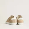 Old-School-Damenschuhe aus beigem Wildleder mit weisser Lederlasche an der Ferse