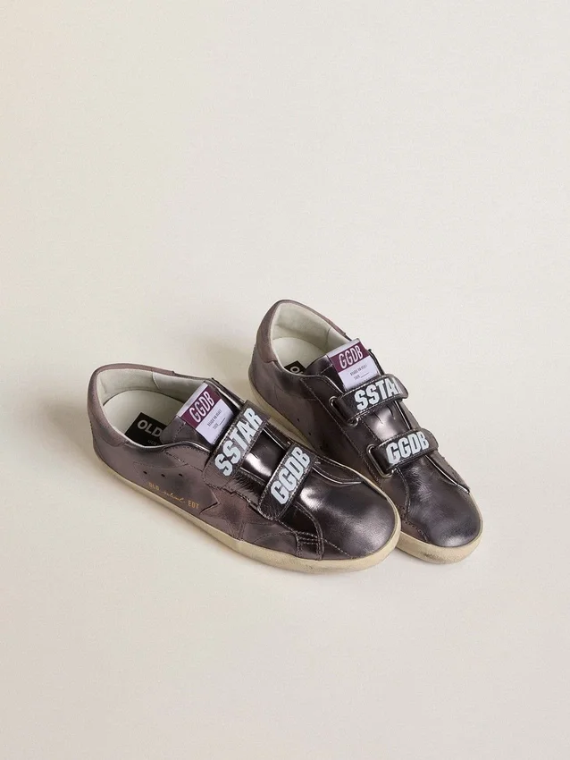 Old-School-Damenschuhe aus lila laminiertem Leder mit lila Nubuk-Stern und Fersenlasche