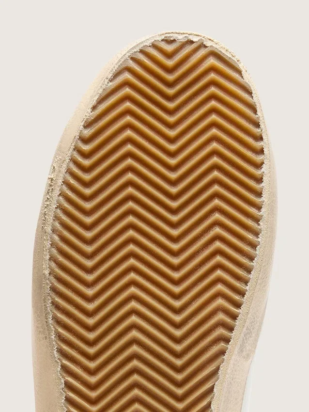 Old-School-Damenschuhe mit goldenem Stern aus laminiertem Leder