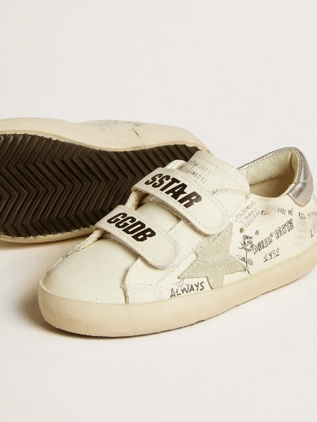Old School Junior mit Stern aus Wildleder und Fersenlasche aus Metallic-Leder