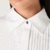 Oversize-Damenhemd aus weisser Baumwolle mit Plissee-Detail und Schmucksknöpfen