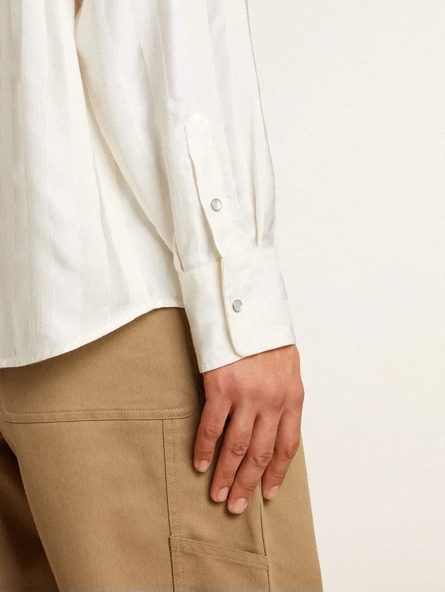 Oversize-Hemd für Herren in «Worn-White» mit vertikalen Streifen