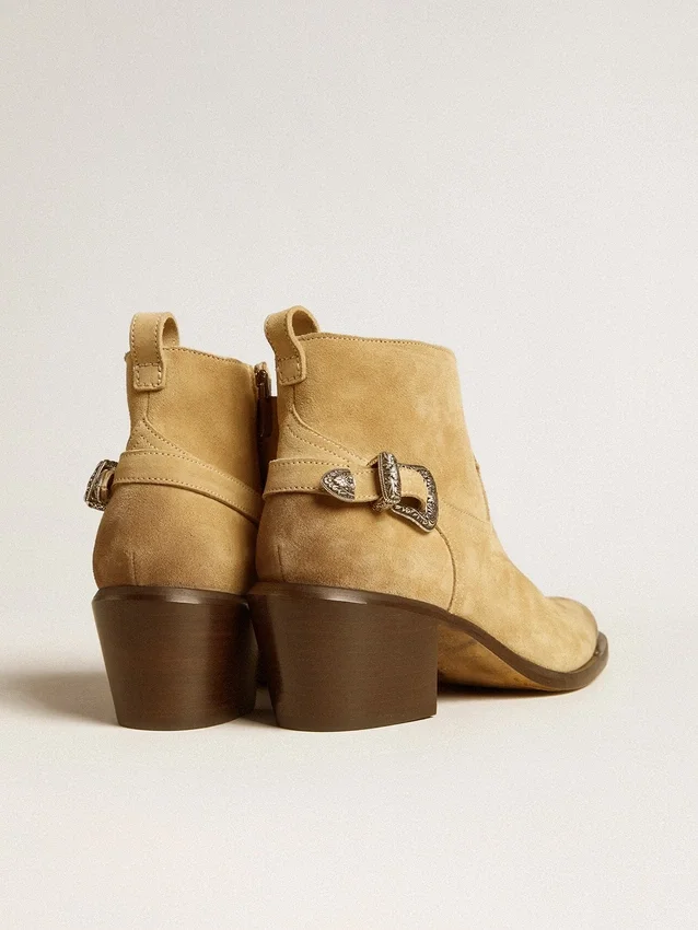 Patty-Stiefel aus sandfarbenem, gewachstem Wildleder