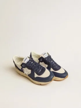 «Running Sole» aus cremefarbenem Mesh und blauem Leder mit einem weissen Lederstern