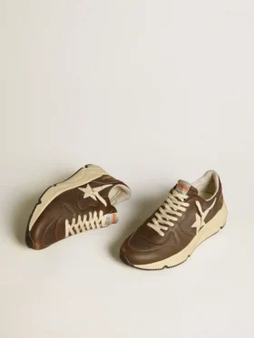 «Running Sole» aus Nylon und Leder mit TPU-Stern und Fersenlasche aus Nubukleder