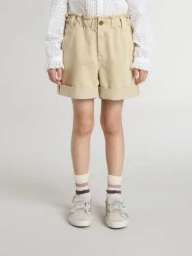 Sandfarbene Shorts für Mädchen mit gesticktem Logo