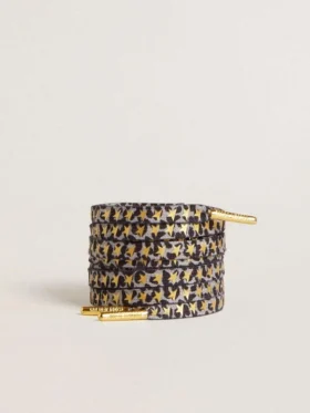 Schnürsenkel mit grauem und schwarzem Animal-Print und kontrastierenden goldenen Sternen