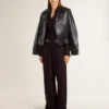 Schwarze Damen-Bikerjacke aus Leder mit Glanzeffekt