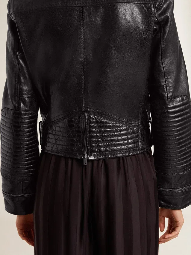 Schwarze Damen-Bikerjacke aus Leder mit Glanzeffekt