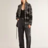 Schwarze Damen-Strickjacke mit Gürtel und Kristallen