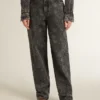 Schwarze Damenjeans mit Blumenmotiv