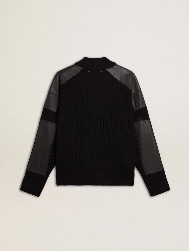 Schwarze Herrenjacke aus Merinowolle mit Ledereinsätzen