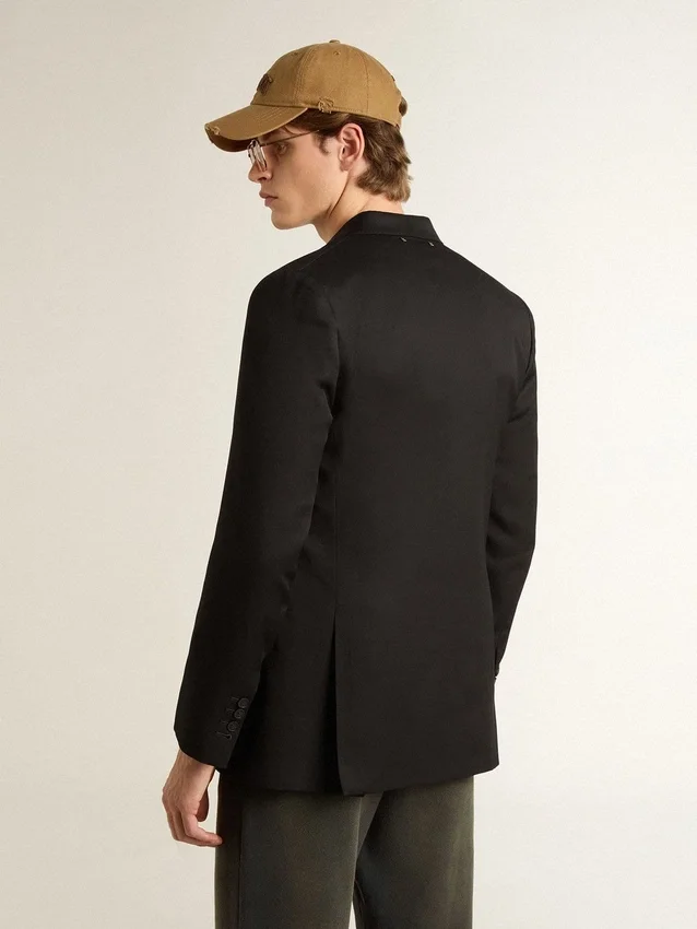 Schwarzer Herren-Blazer mit Zweireiher-Schluss und Knopfleiste