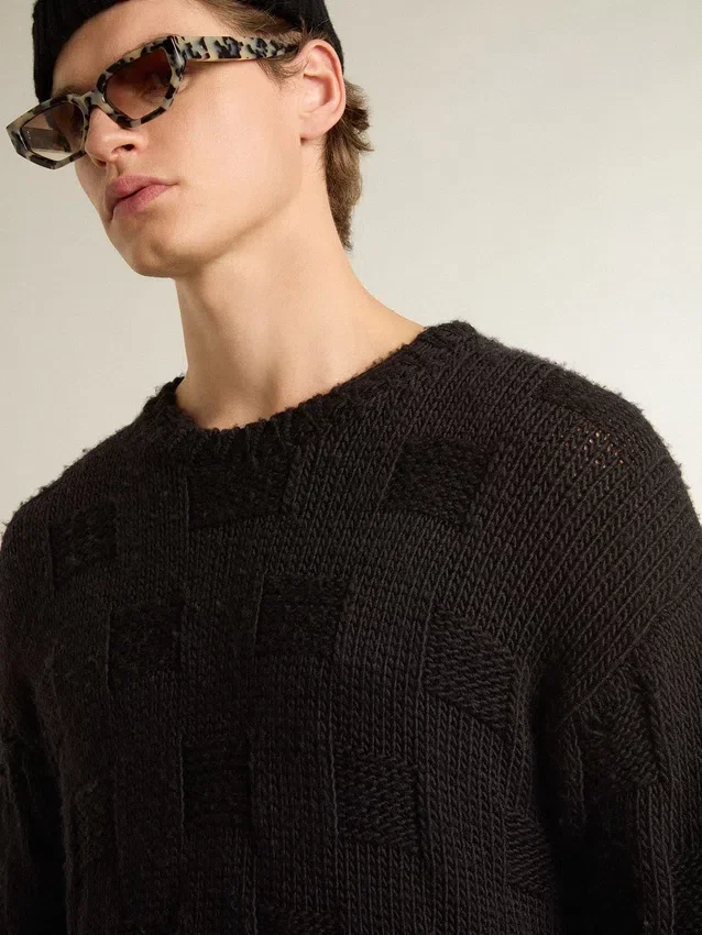 Schwarzer Herrenpullover aus Wolle mit Used-Look
