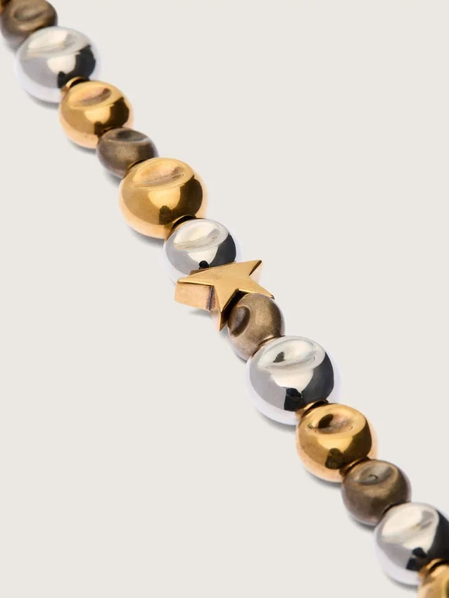 Schwarzes Choker-Band mit Nieten