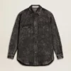Schwarzes Denim-Hemd für Damen mit Ton-in-Ton-Blumenmuster
