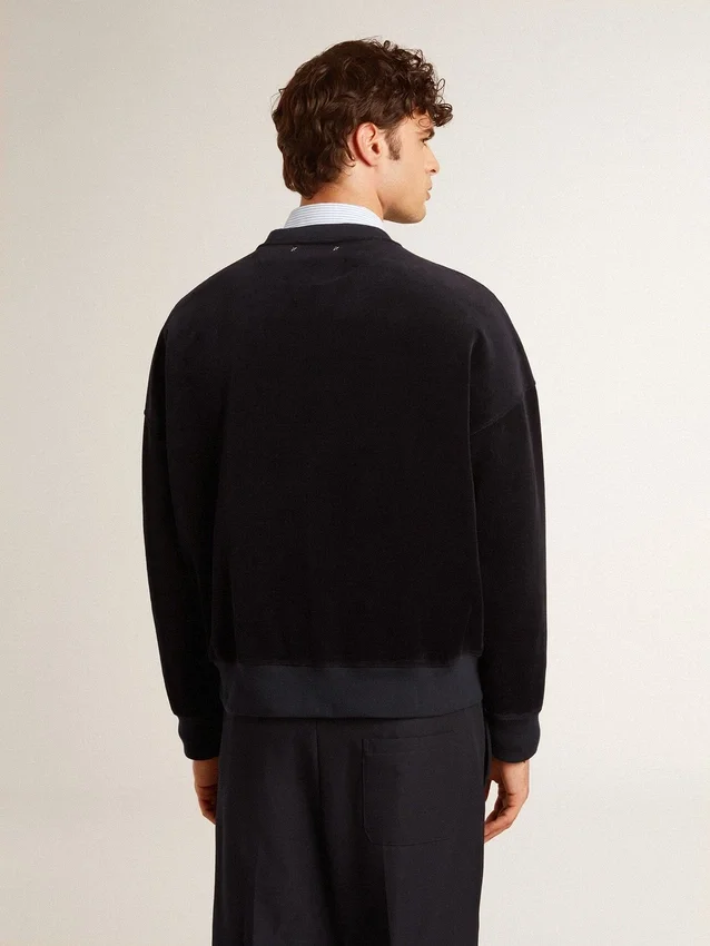 Schwarzes Sweatshirt mit Rundhalsausschnitt und gesticktem Schriftzug