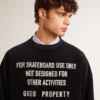 Schwarzes Sweatshirt mit Rundhalsausschnitt und gesticktem Schriftzug