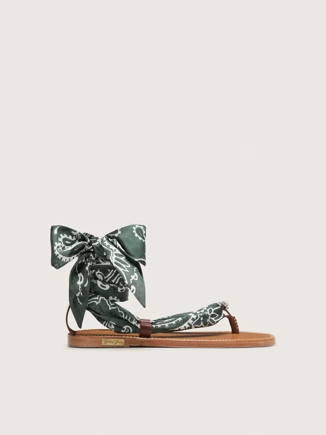 Set aus zwei Twill-Bändern mit grünem Paisley-Muster