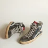 Slide aus mitternachtsblauem Denim mit weissem Lederstern