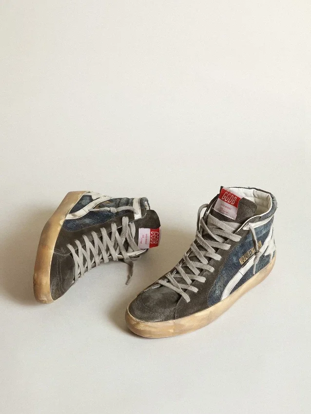 Slide aus mitternachtsblauem Denim mit weissem Lederstern