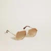 Sonnenbrille im Aviator-Stil mit roségoldfarbenem Rahmen und honigfarbenen Gläsern